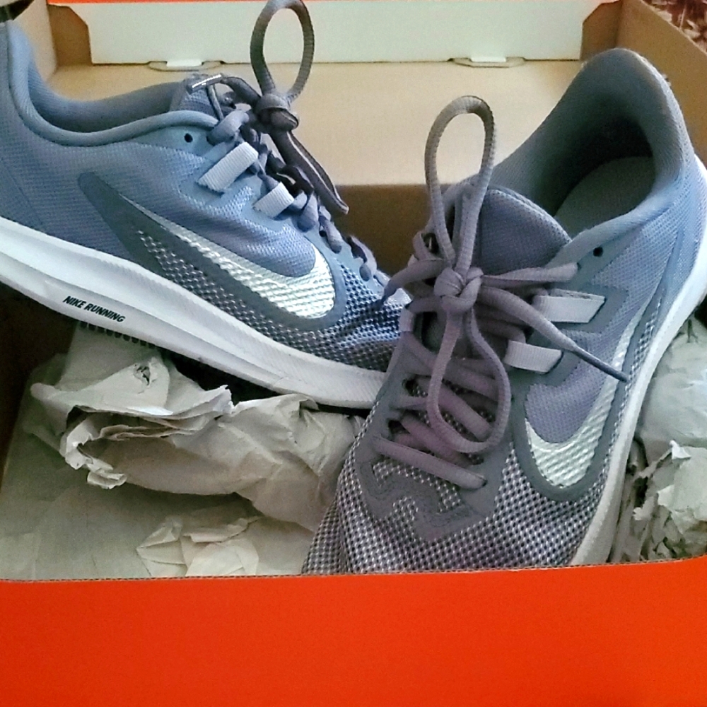 Nike Silver/White Downshifter 9 Running Shoes